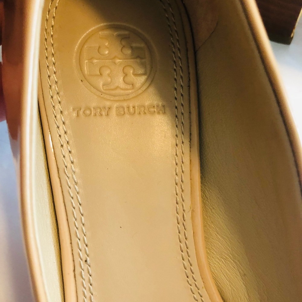 ❤️SOLD❤️TORY BURCH T Ring Flats Soft Patent Leather Camellia Pink NUDE - Picture 8 of 13